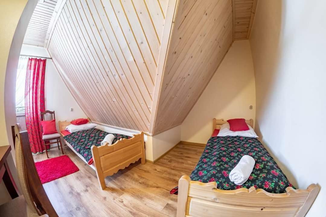 Апартаменти Gosciniec Polana Blociska Мале-Ціхе Екстер'єр фото